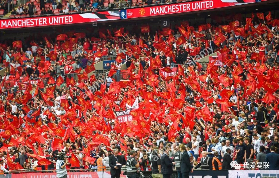 广告商争相抢占曝光机会,助威搅动球迷狂热的简单介绍 广告商争相抢占曝光机会,助威搅动球迷狂热的简单介绍