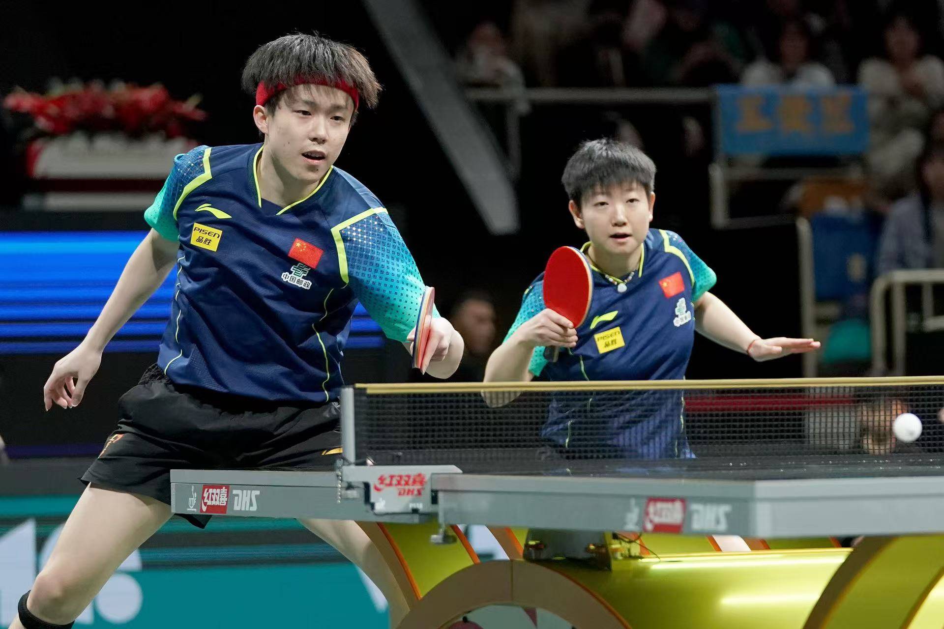 包含罗马尼亚球队奋力拼搏,取得比赛胜利的词条 包含罗马尼亚球队奋力拼搏,取得比赛胜利的词条