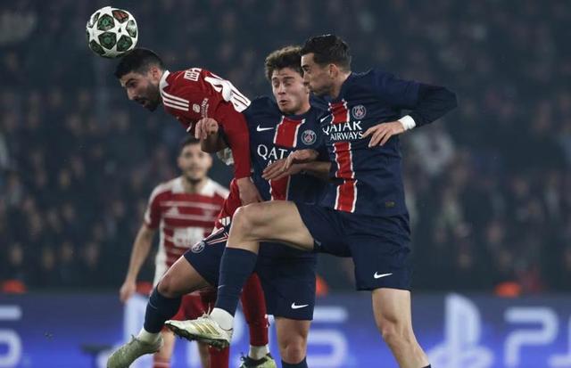 欧洲足坛豪门对阵,胜负悬念令人捉摸不定 欧洲足坛豪门对阵,胜负悬念令人捉摸不定