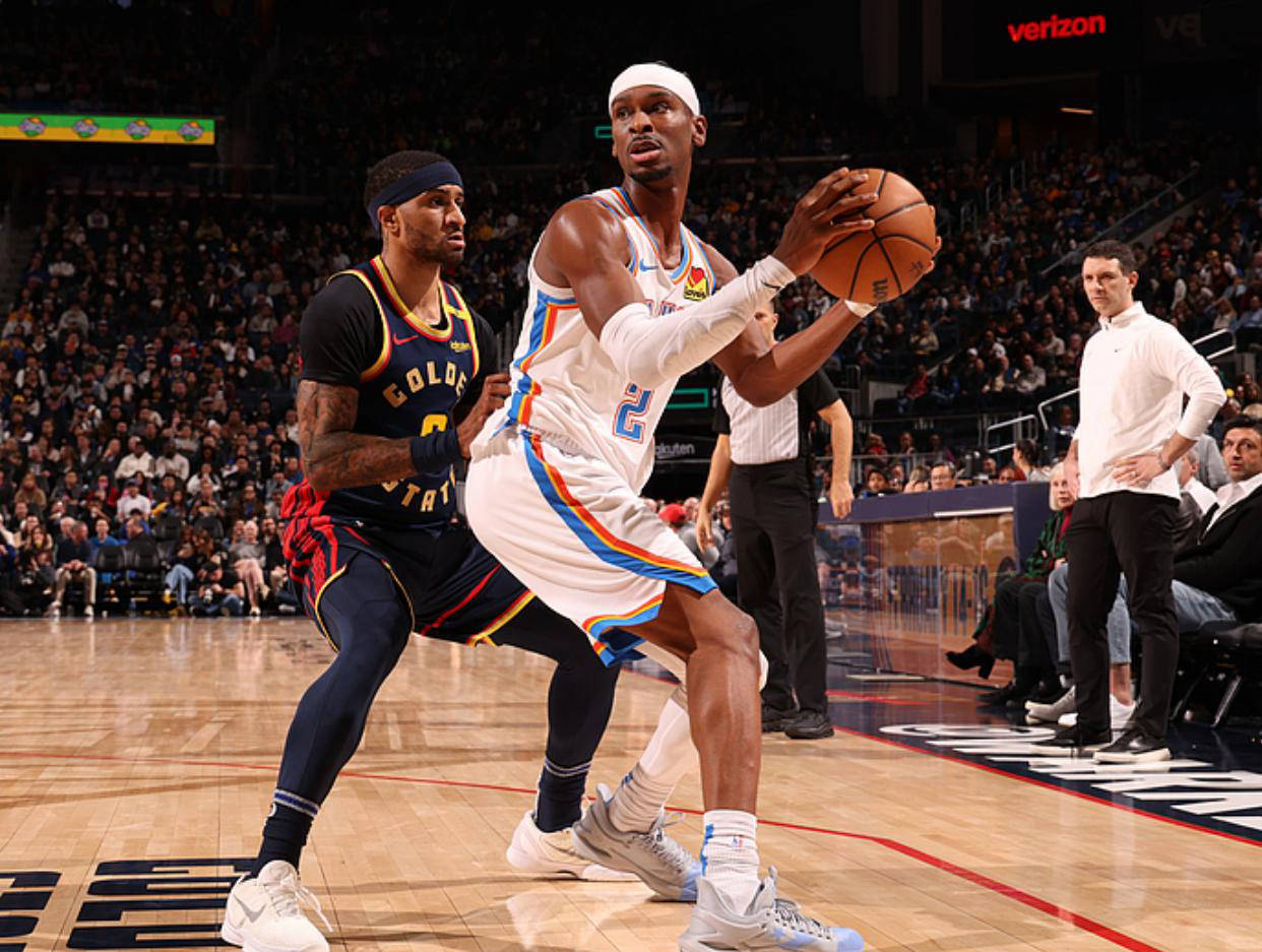 安德鲁-威金斯得到分,勇士客场逆转灰熊迎来两连胜的简单介绍 安德鲁-威金斯得到分,勇士客场逆转灰熊迎来两连胜的简单介绍