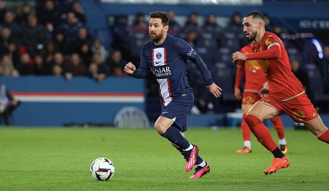 梅西表现抢眼,带领巴黎晋级半决赛 梅西表现抢眼,带领巴黎晋级半决赛