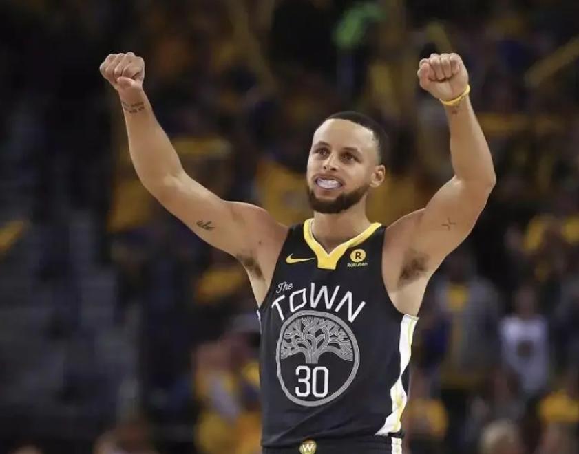 勇士遭逆转，球队考虑打破现有战术