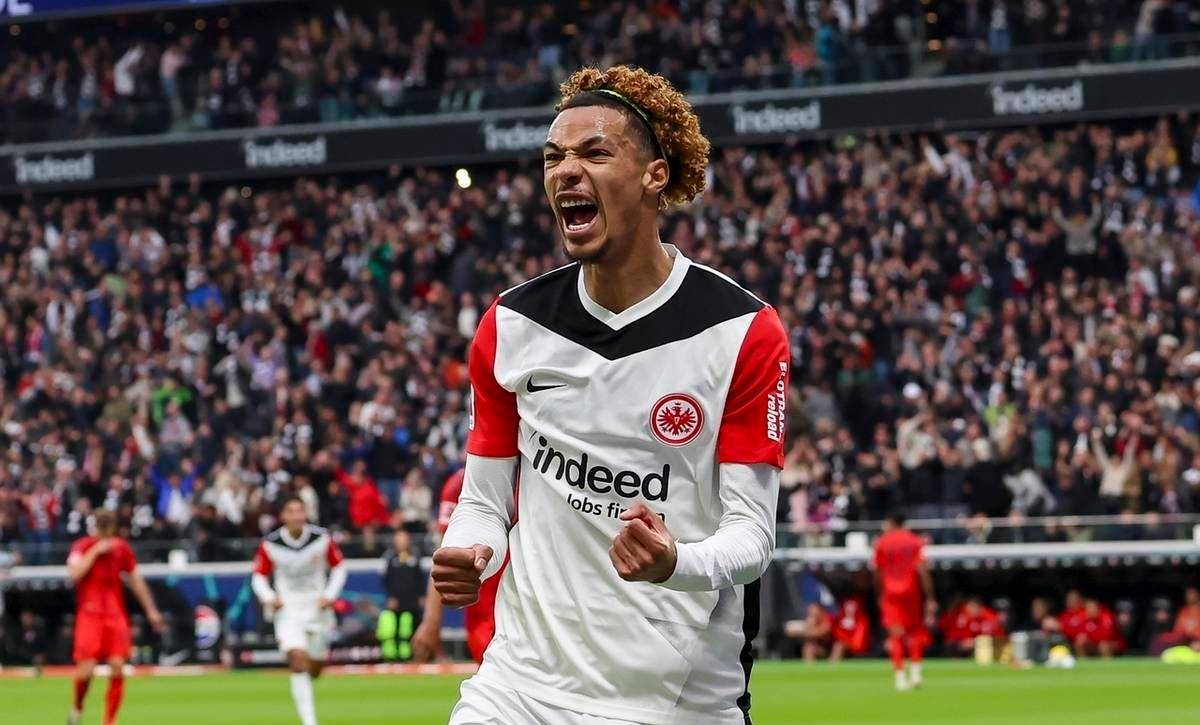 法兰克福主场惜败,遭遇两连败局面严峻的简单介绍 法兰克福主场惜败,遭遇两连败局面严峻的简单介绍