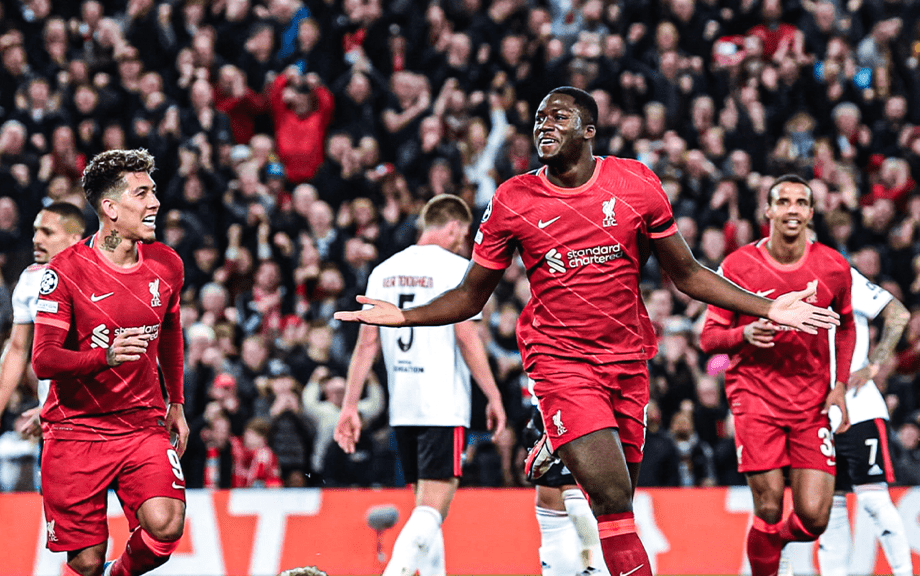 强队之间的火爆对决令人期待 强队之间的火爆对决令人期待