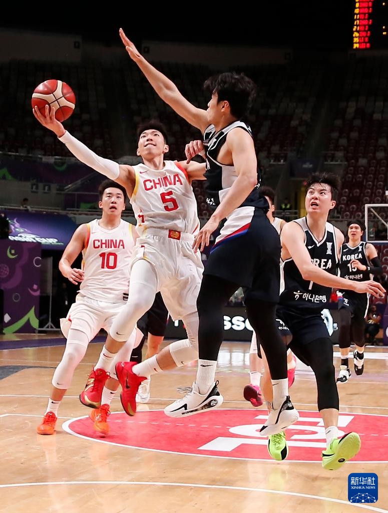 亚洲篮球明星闪耀赛场披荆斩棘的简单介绍 亚洲篮球明星闪耀赛场披荆斩棘的简单介绍