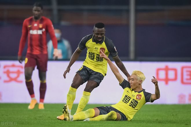 广州战术高明,成功取得比赛胜利 广州战术高明,成功取得比赛胜利