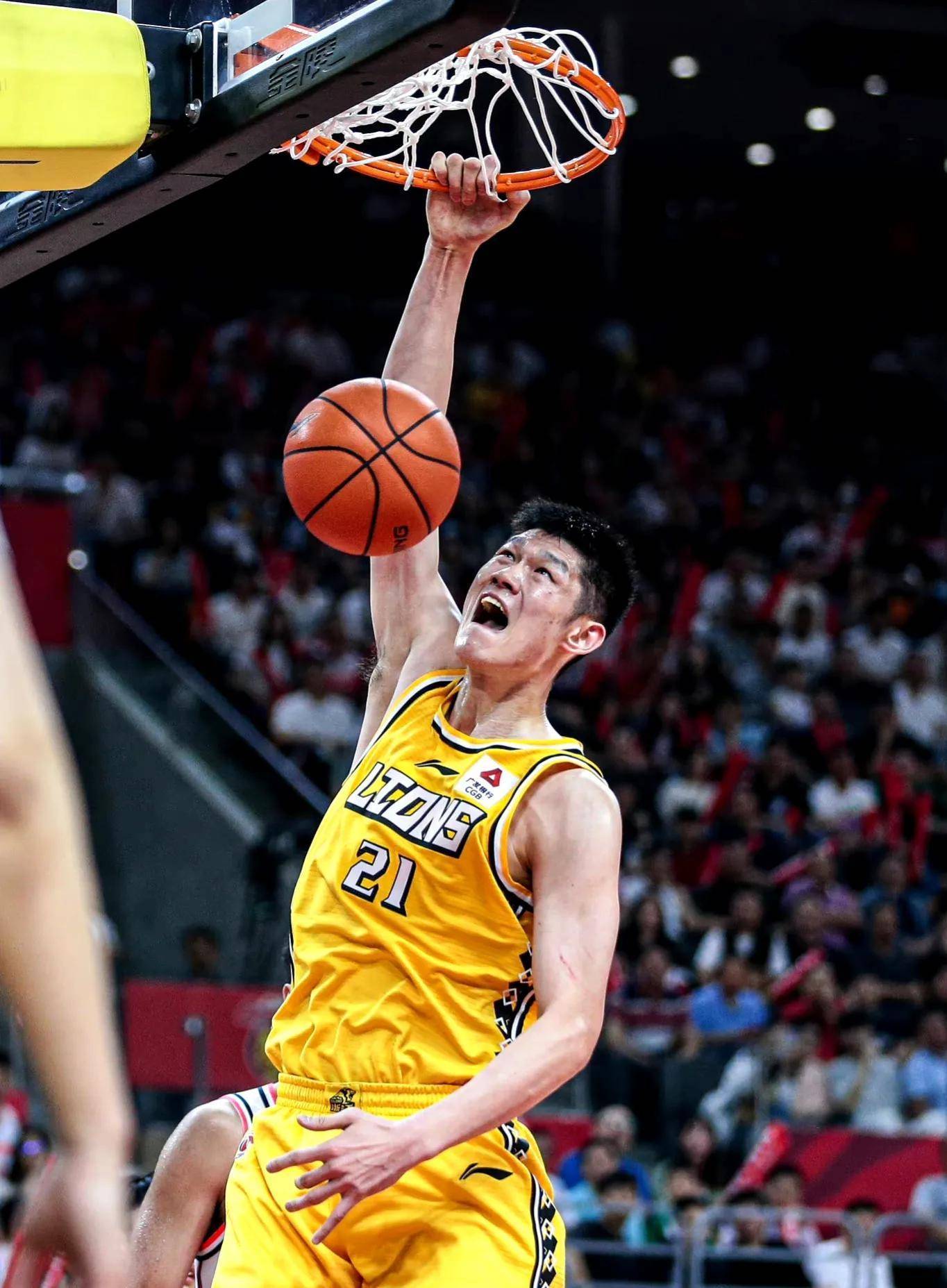 关于广州球员个个全力以赴,赢得队友和教练的赞誉的信息 关于广州球员个个全力以赴,赢得队友和教练的赞誉的信息